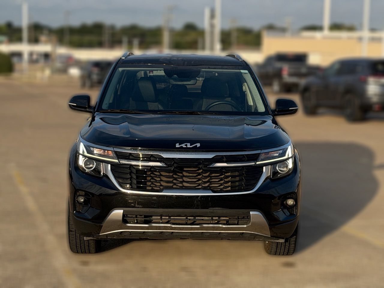 Used 2025 Kia Seltos S FWD image 4