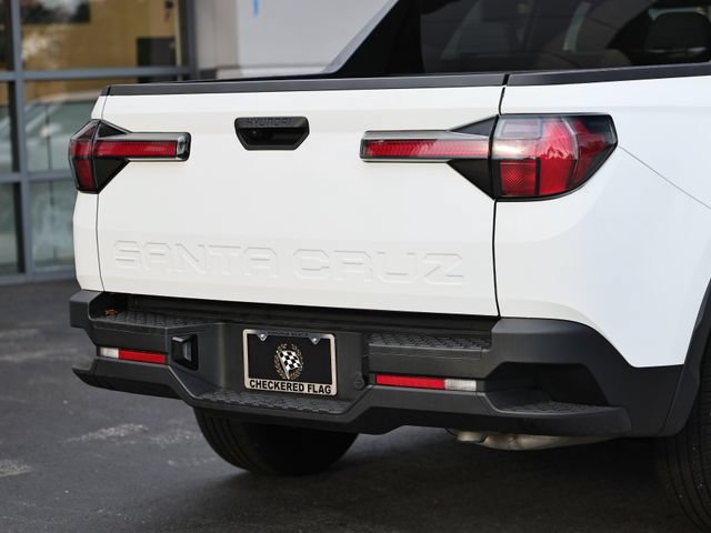 Used 2025 Hyundai Santa Cruz SEL FWD image 9