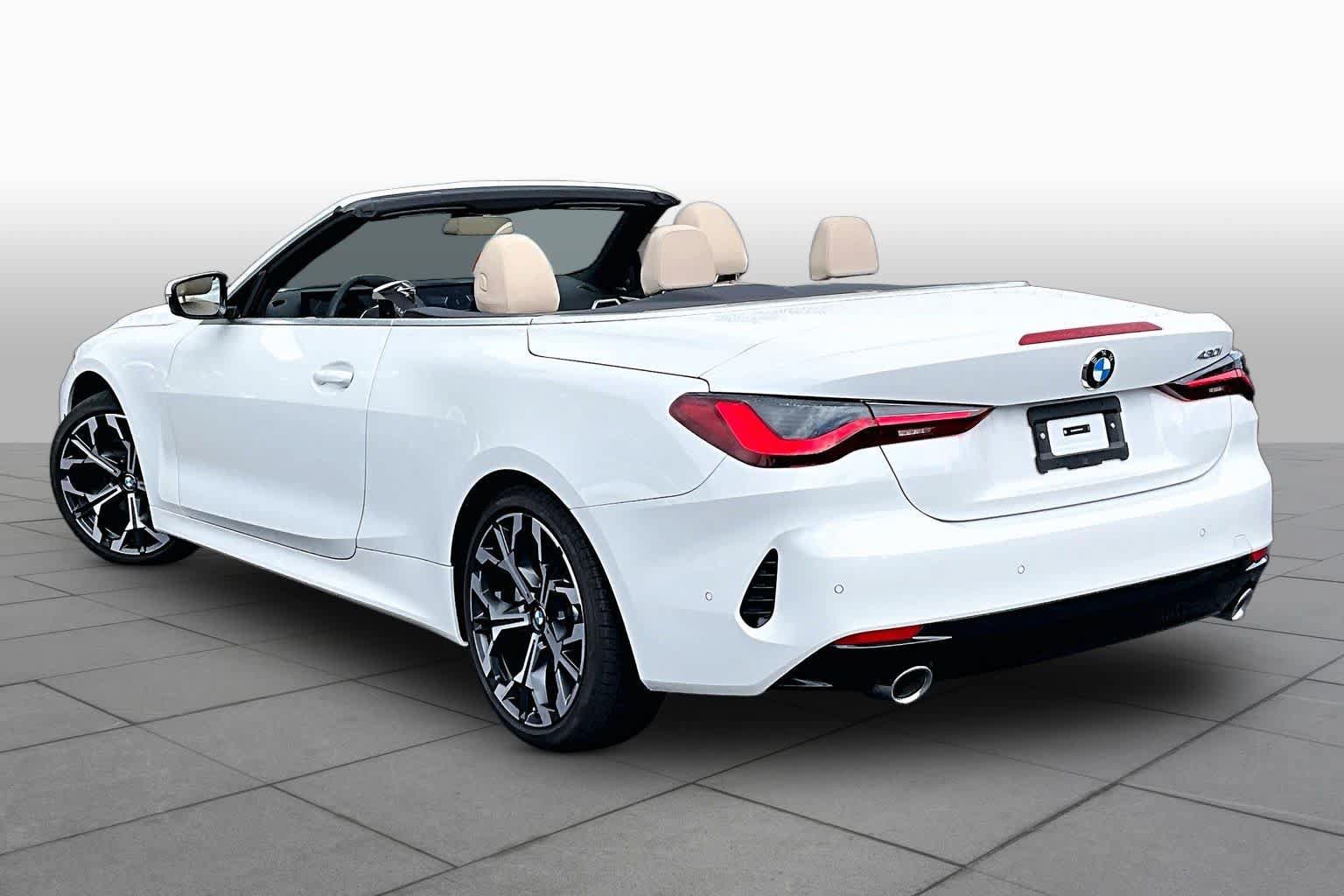 Used 2026 BMW 430i Convertible RWD image 12