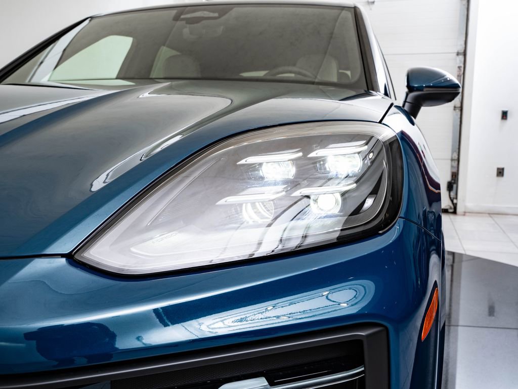 New 2026 Porsche Cayenne image 14