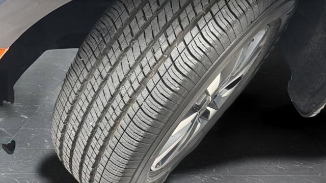Used 2022 Chrysler Pacifica Touring-L FWD image 37