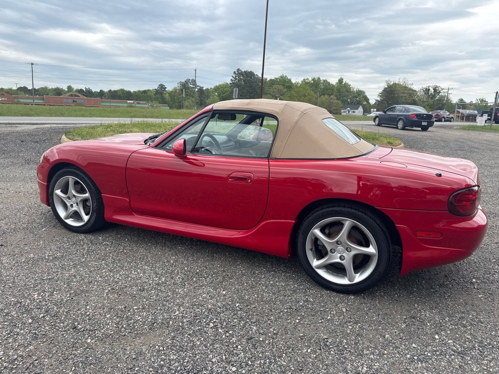 Used 2001 MAZDA MX-5 Miata RWD image 7