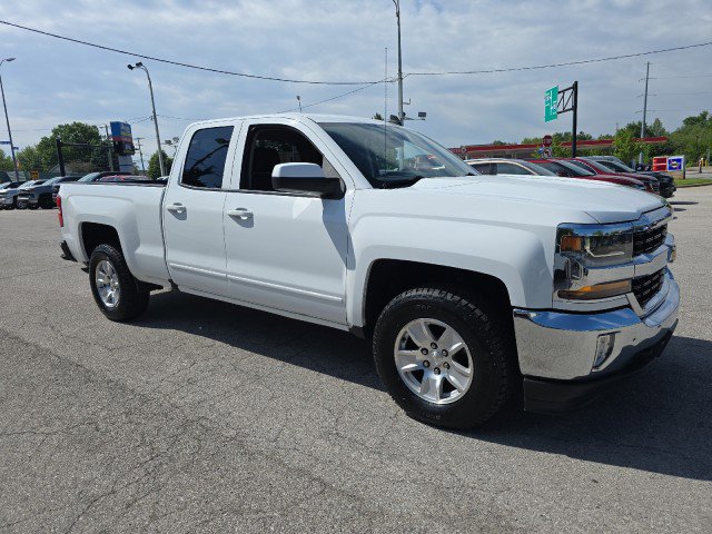 Used 2017 Chevrolet Silverado 1500 LT w/ All Star Edition AWD/4WD image 1
