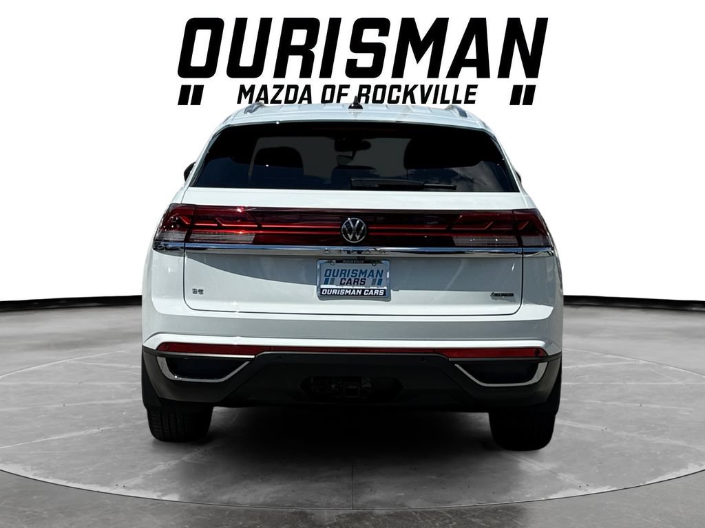 Used 2024 Volkswagen Atlas Cross Sport SE AWD/4WD image 5