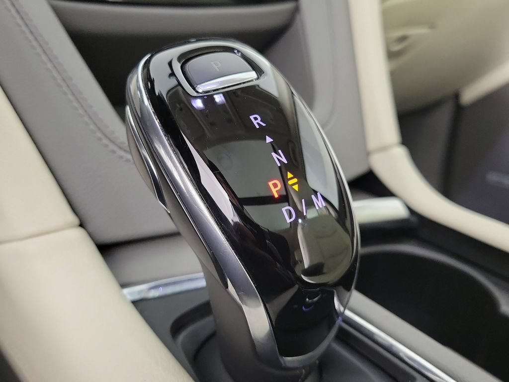 Used 2021 Cadillac XT6 Premium Luxury FWD image 30