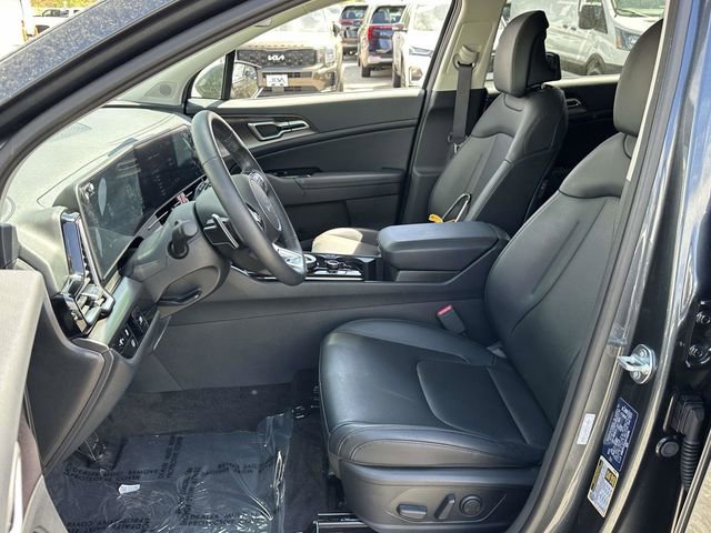 Used 2025 Kia Sportage EX image 18