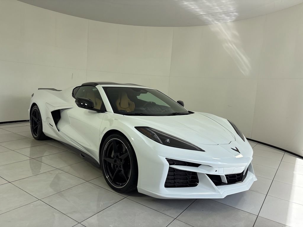 Used 2025 Chevrolet Corvette E-Ray w/ ZER Performance Package image 7