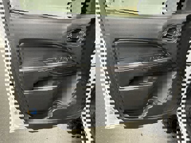 Certified 2020 GMC Canyon SLE w/ Driver Alert Package image 21