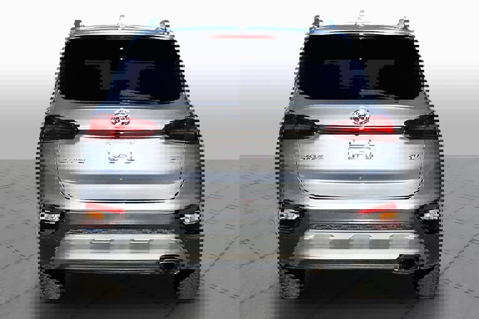 Used 2020 Hyundai Santa Fe Limited w/ Cargo Package image 5