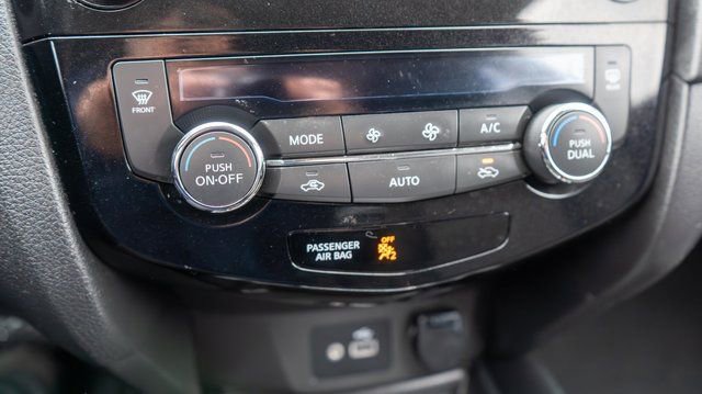 Used 2020 Nissan Rogue SV AWD/4WD image 30