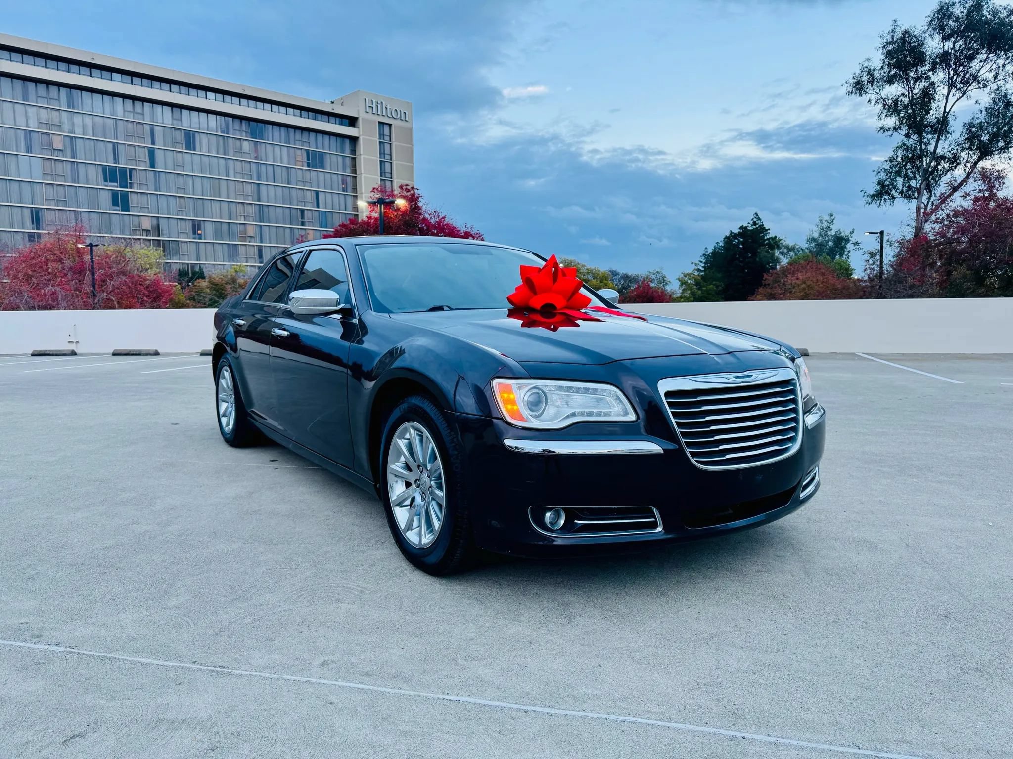 Used 2012 Chrysler 300 Limited RWD image 6