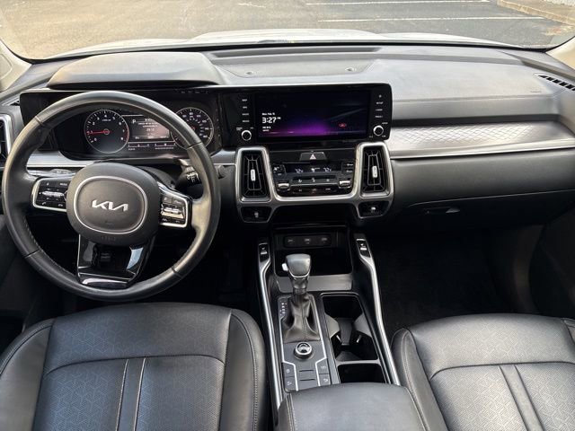 Certified 2022 Kia Sorento S w/ Panoramic Sunroof Package image 33