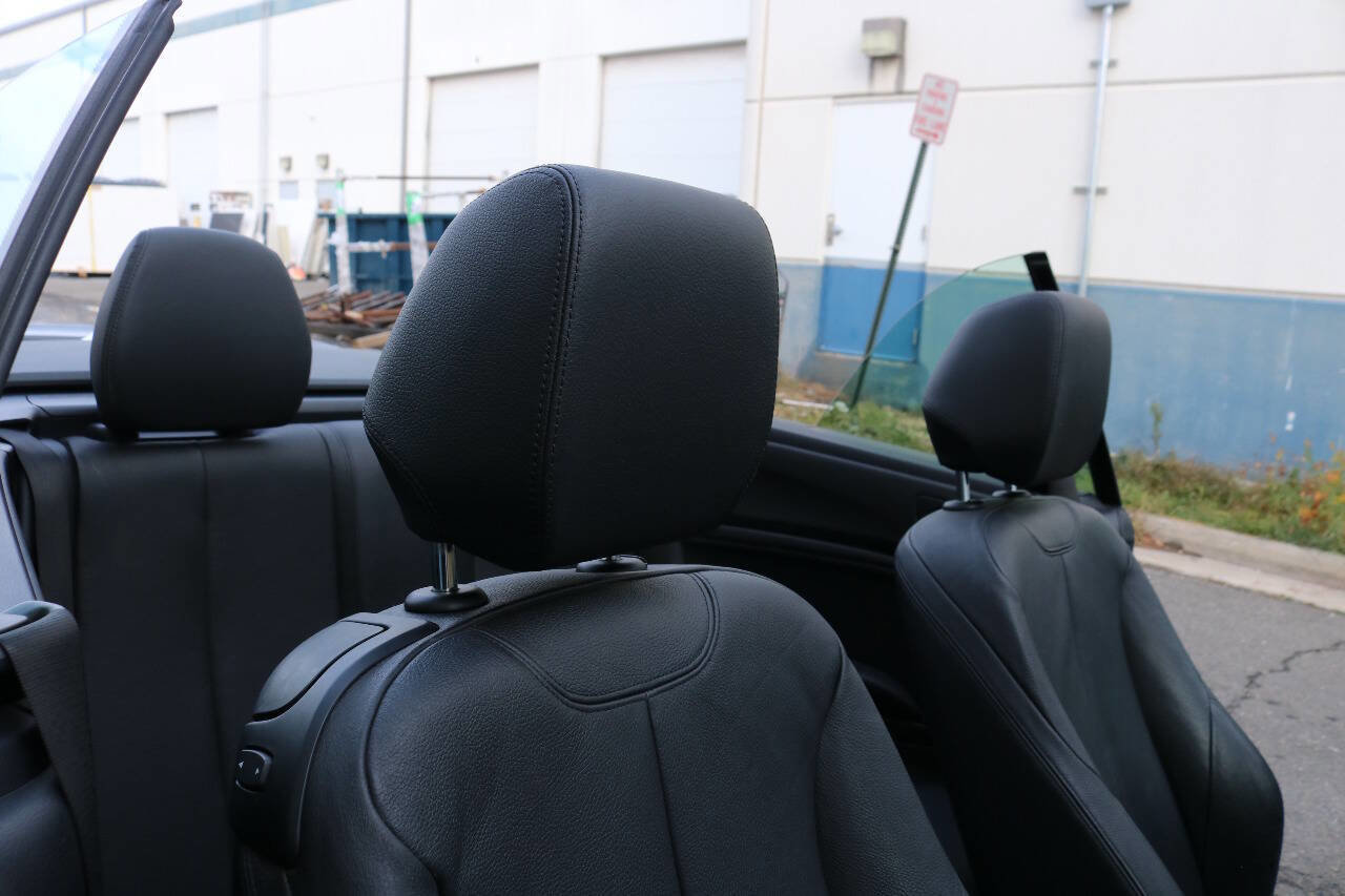 Used 2018 BMW M240i Convertible image 23