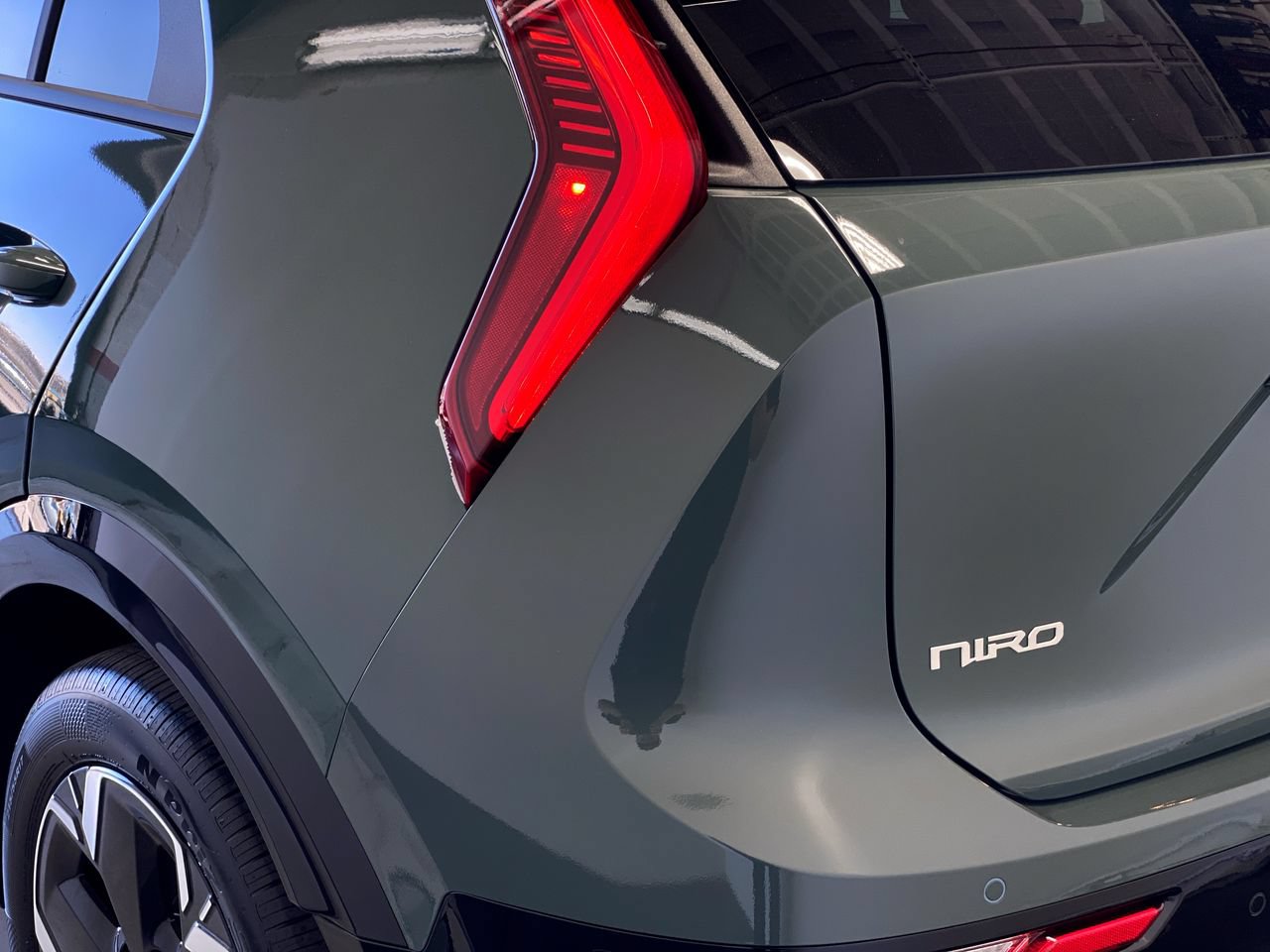 New 2026 Kia Niro Wind FWD image 9