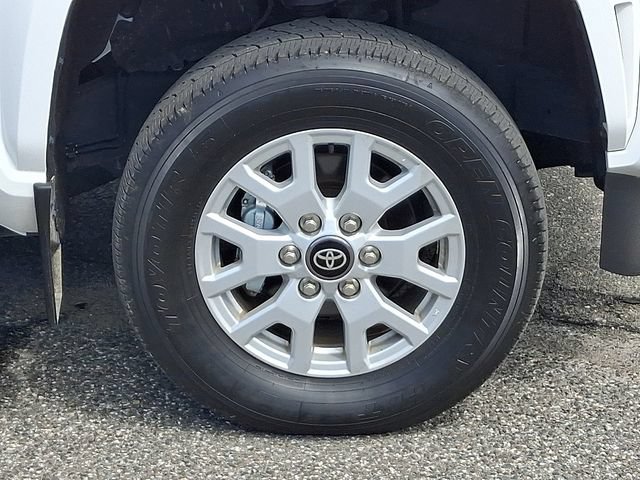 Used 2024 Toyota Tacoma SR AWD/4WD image 27