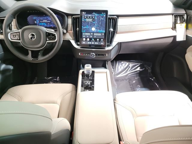 New 2026 Volvo XC90 B6 Plus w/ Protection Package Premier AWD/4WD image 12