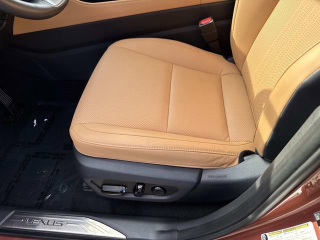 Used 2025 Lexus NX 250 AWD w/ Accessory Package (2T) image 15