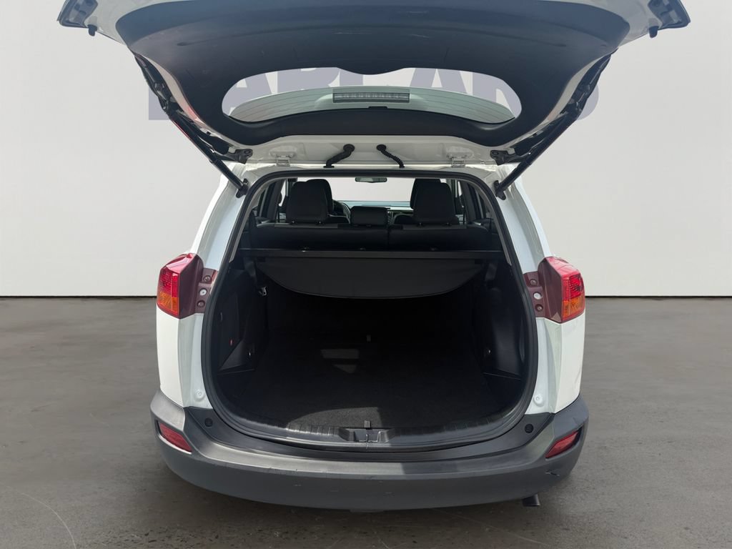 Used 2014 Toyota RAV4 Limited w/ Technology Package AWD/4WD image 13