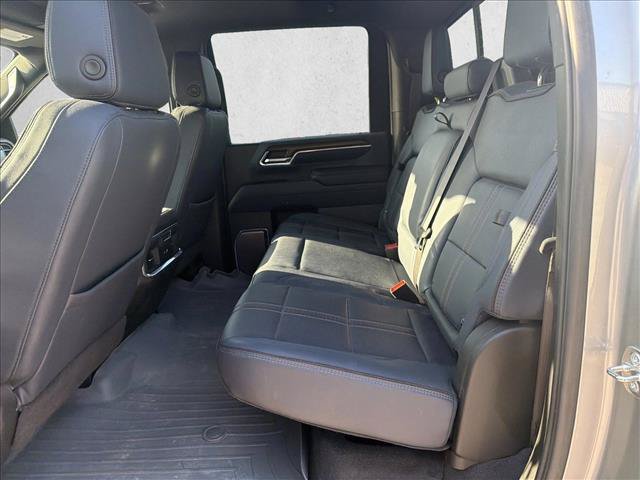 Used 2024 Chevrolet Silverado 3500 High Country w/ High Country Premium Package AWD/4WD image 19
