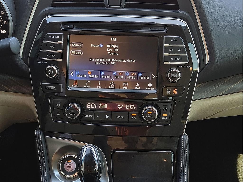 Used 2017 Nissan Maxima Platinum w/ Interior Lighting Package image 11