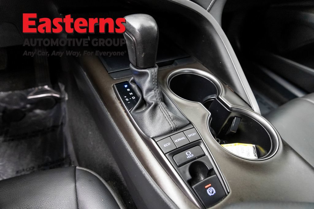 Used 2024 Toyota Camry SE w/ Convenience Package AWD/4WD image 13