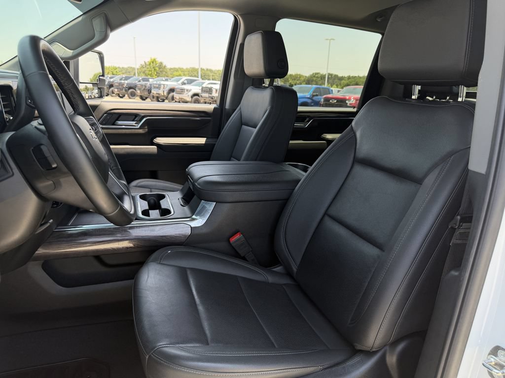 Used 2024 Chevrolet Silverado 2500 LTZ w/ LTZ Convenience Package AWD/4WD image 28