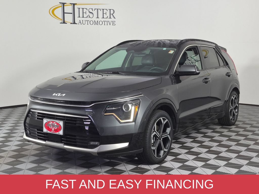 Used 2023 Kia Niro EX Touring FWD image 4
