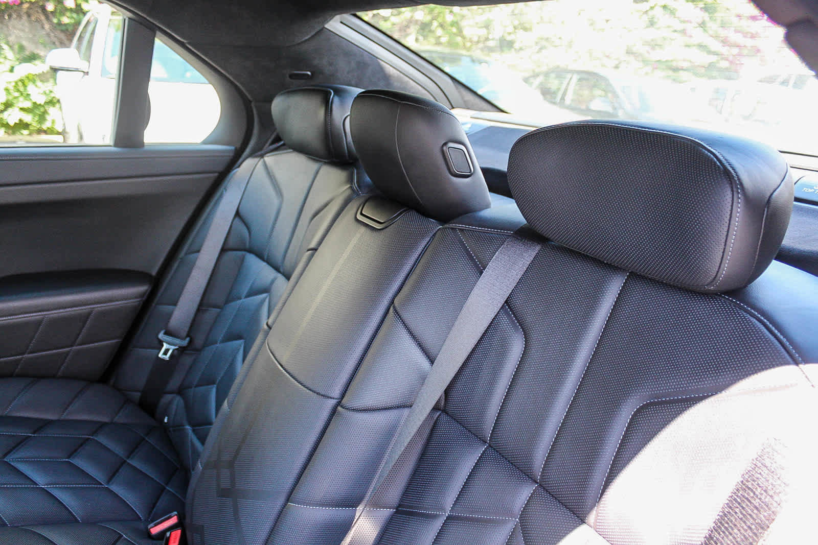 New 2026 BMW 740i w/ Premium Package image 29