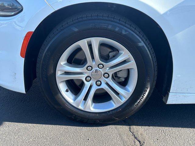 Used 2022 Dodge Charger SXT image 10