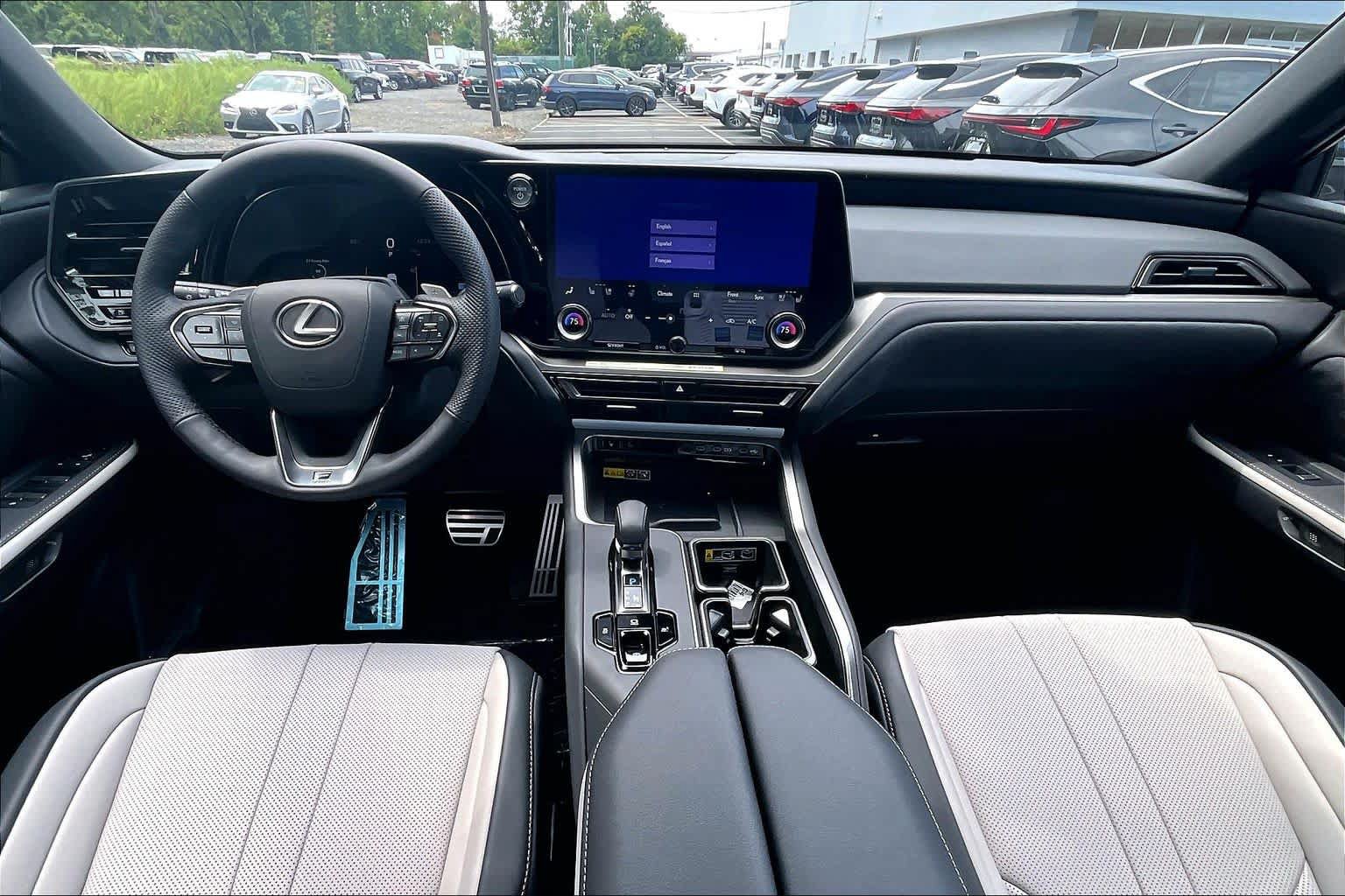 New 2026 Lexus TX 500h AWD image 5