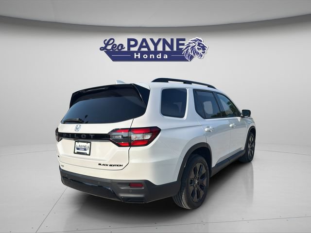 Certified 2026 Honda Pilot Black Edition image 7
