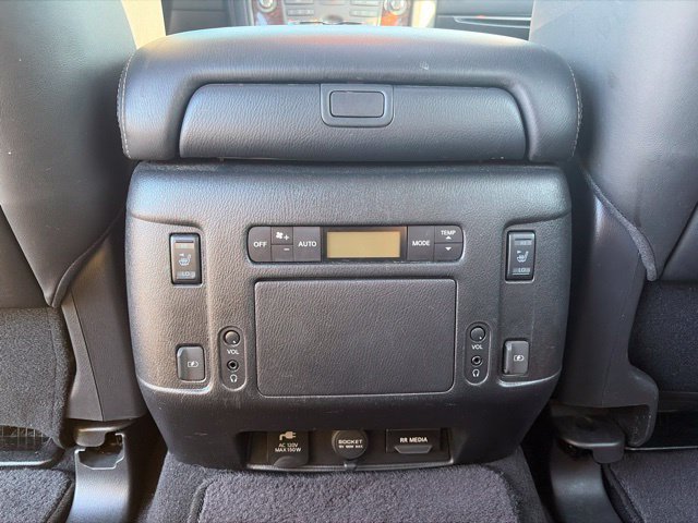 Used 2018 Nissan Armada Platinum w/ Interior Lighting Package RWD image 10