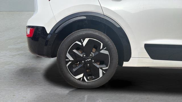 Used 2023 Kia Niro Wind w/ Wind Preserve Package image 13