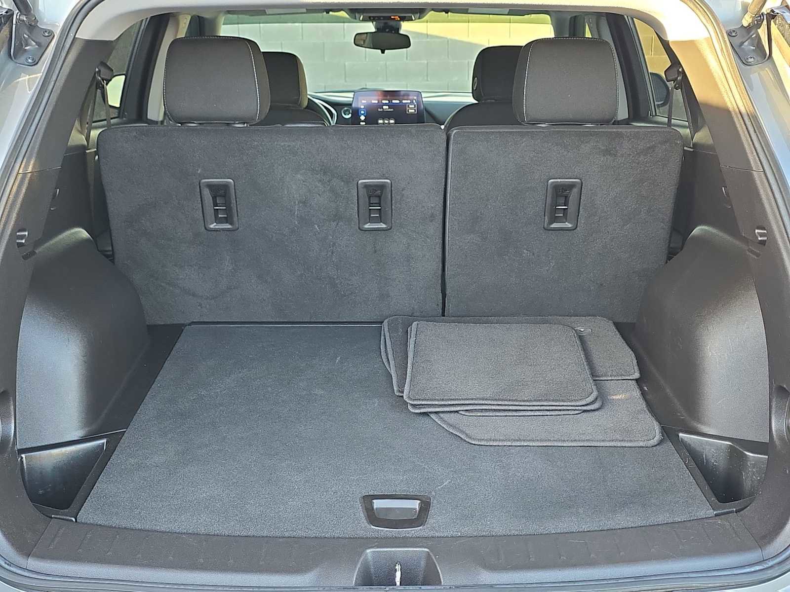 Used 2023 Chevrolet Blazer LT image 23