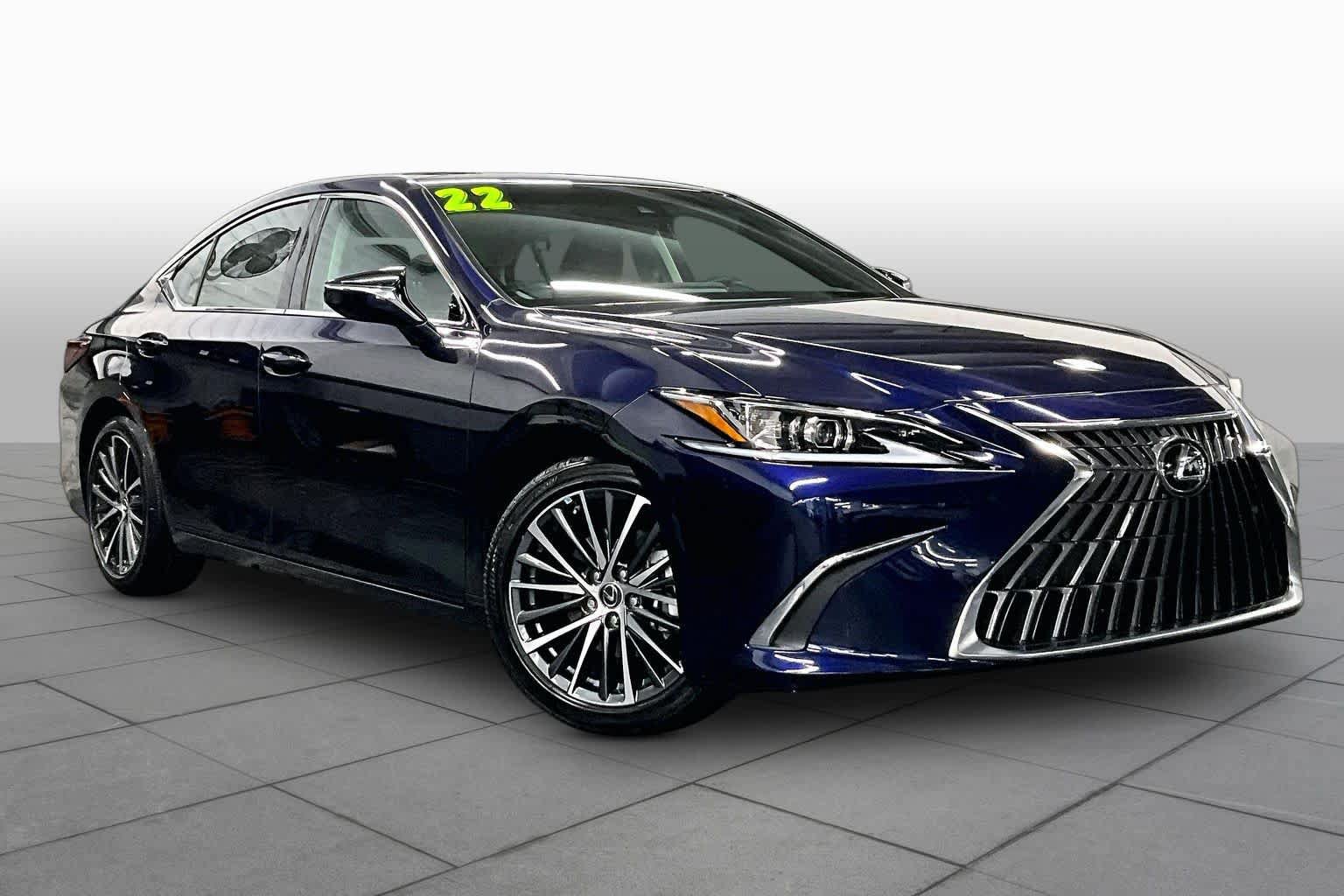 Used 2022 Lexus ES 350 w/ Premium Package FWD image 3
