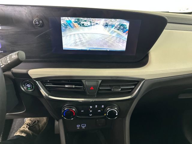Used 2025 Buick Encore GX Preferred FWD image 22