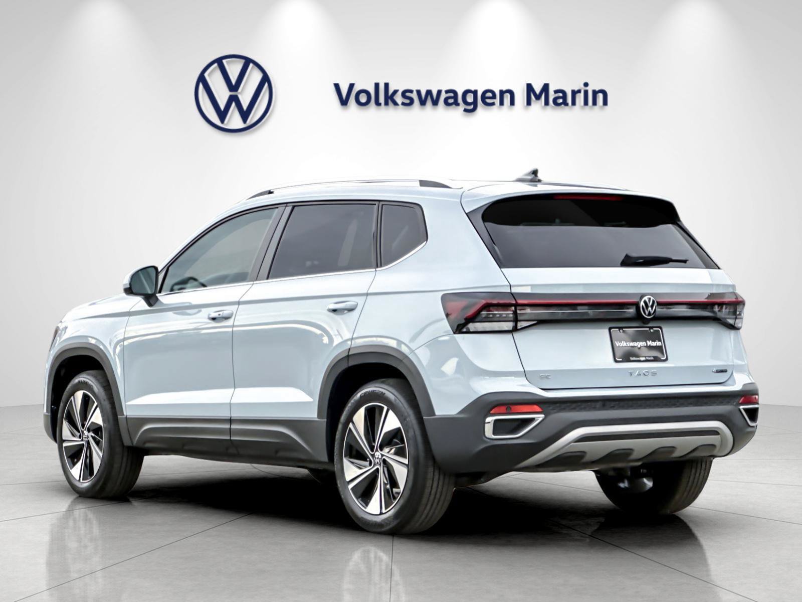 New 2026 Volkswagen Taos SE AWD/4WD image 3