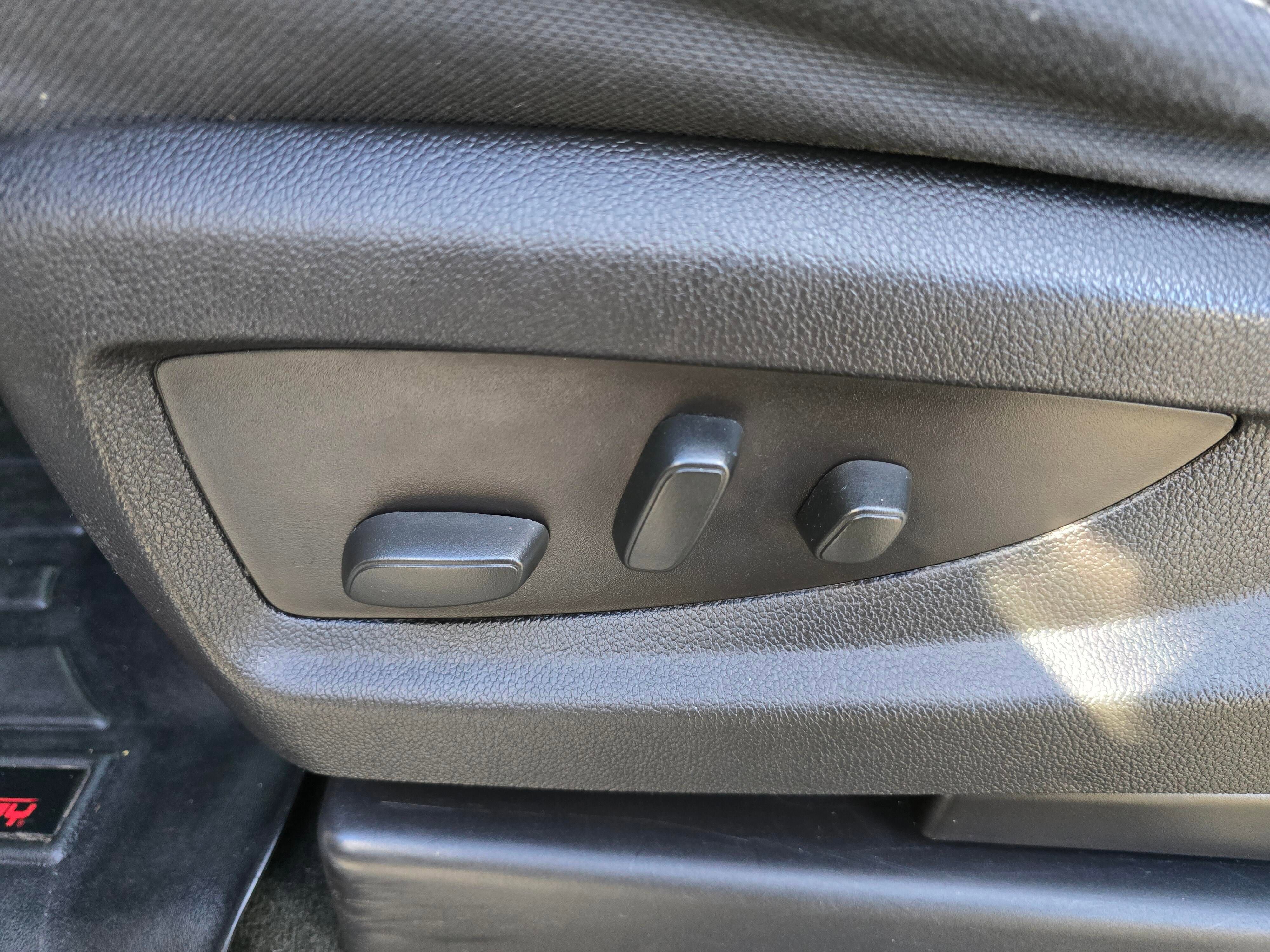 Used 2016 Chevrolet Silverado 1500 LT image 25