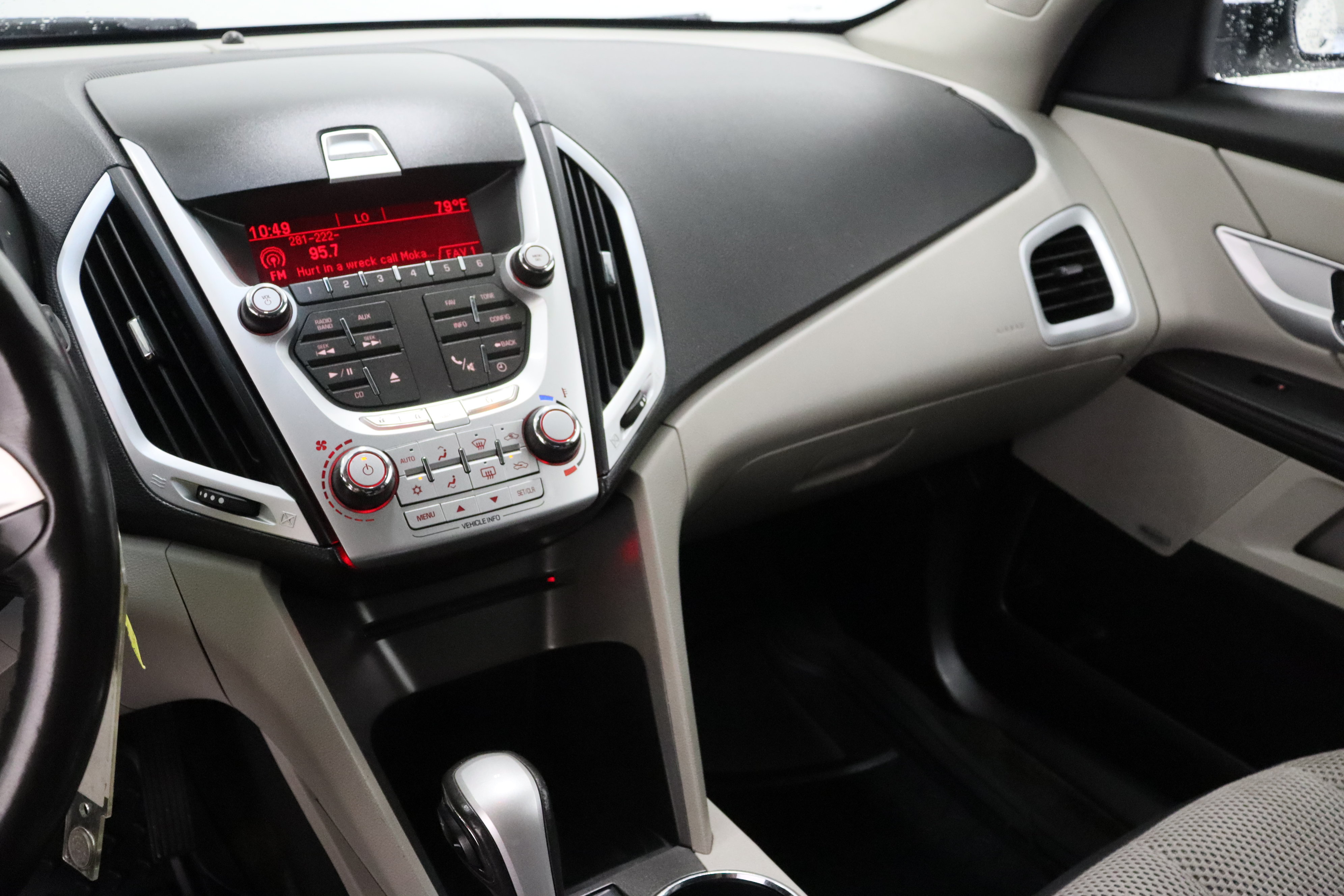 Used 2011 GMC Terrain SLE AWD/4WD image 16