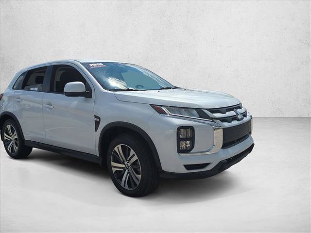 Used 2023 Mitsubishi Outlander Sport ES image 3