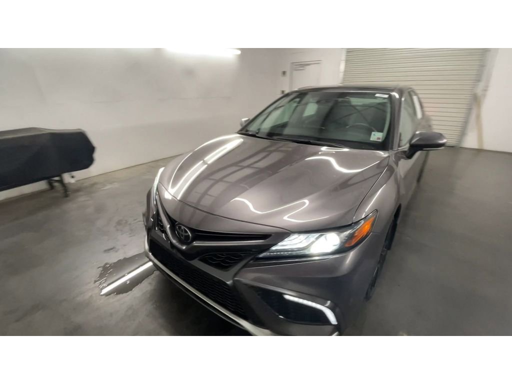 Used 2023 Toyota Camry XSE image 4