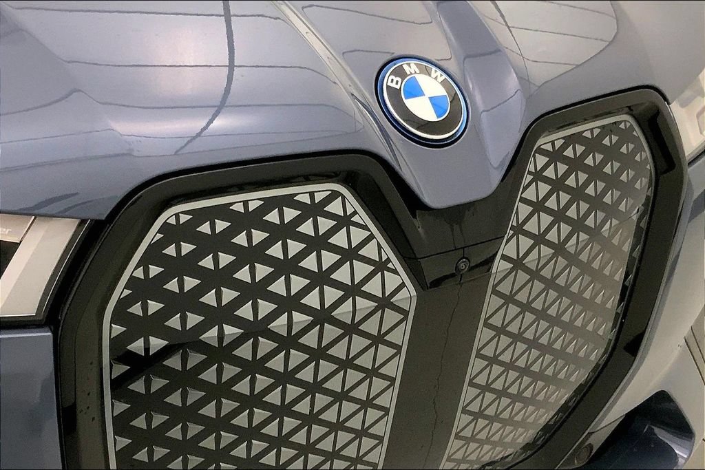 Used 2023 BMW iX M60 w/ Executive Package AWD/4WD image 28