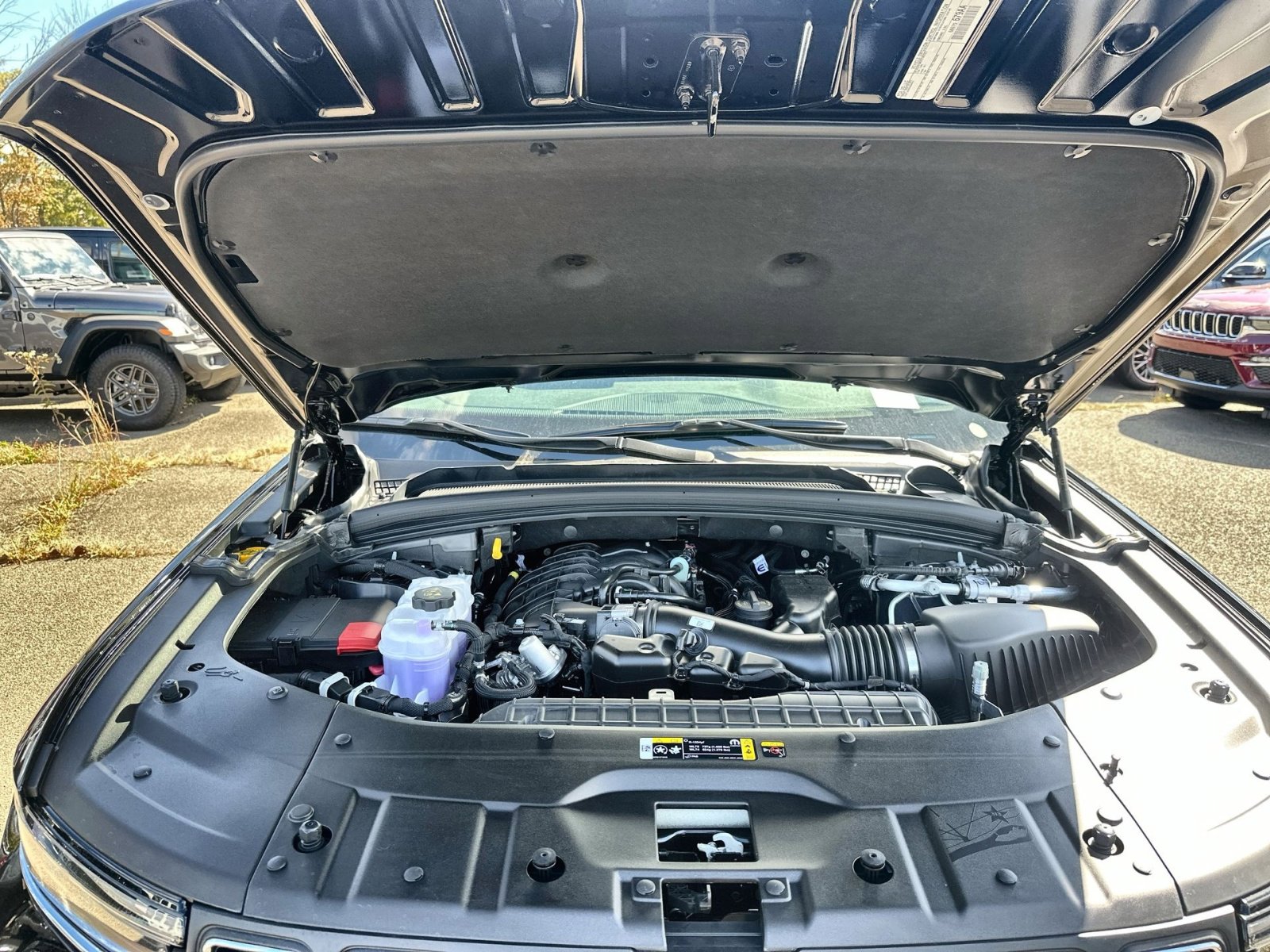 New 2025 Jeep Grand Cherokee Laredo X w/ Luxury Tech Group I image 27