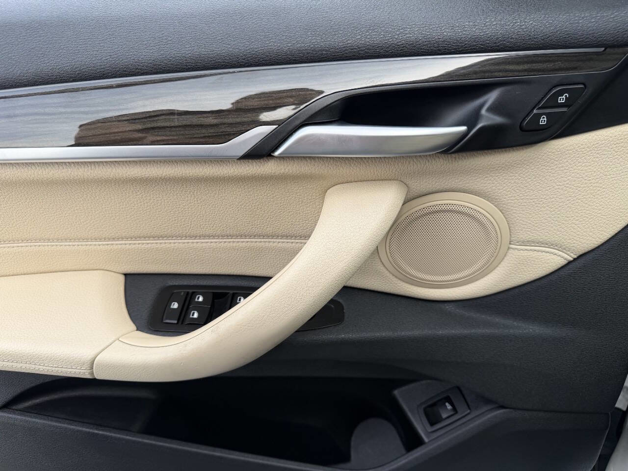 Used 2017 BMW X1 xDrive28i AWD/4WD image 22