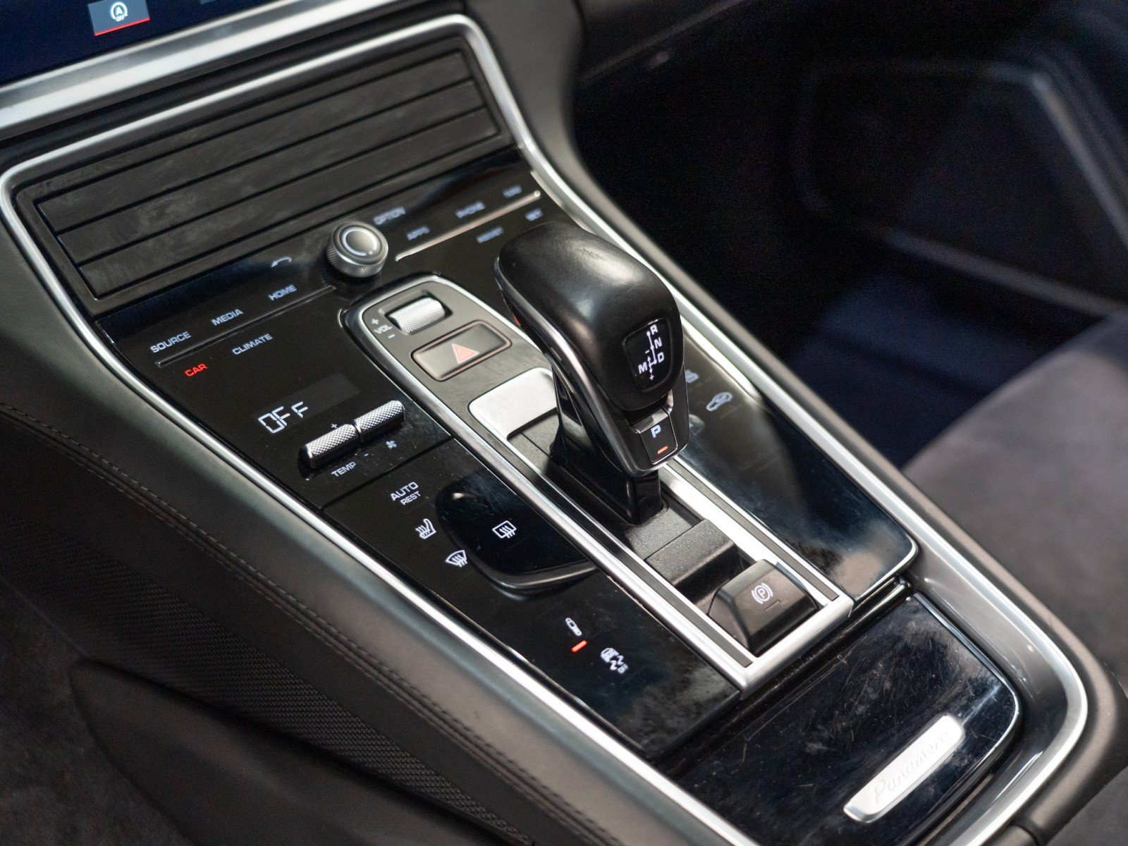 Certified 2020 Porsche Panamera GTS AWD/4WD image 21