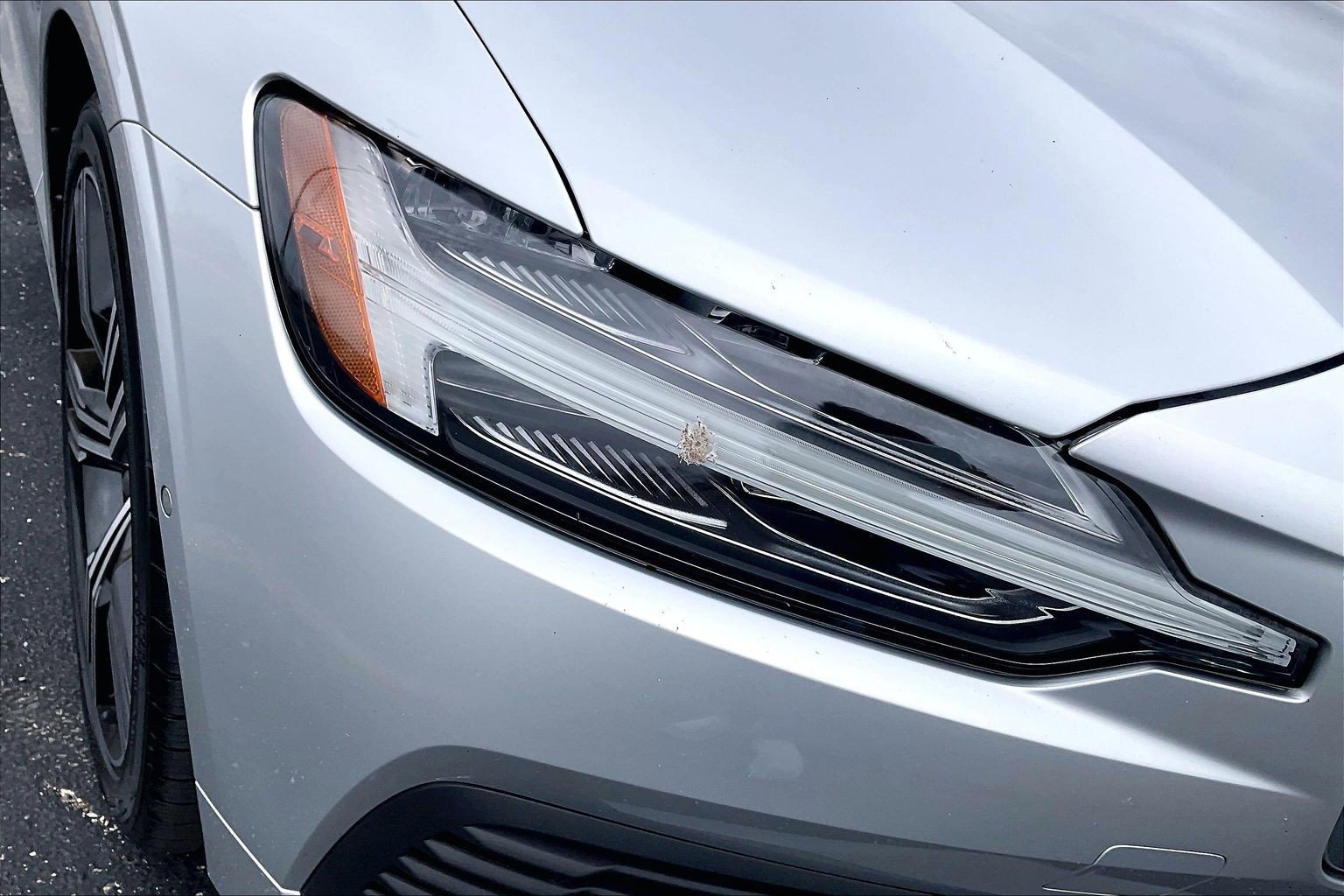 Used 2022 Volvo S60 T8 Inscription image 24