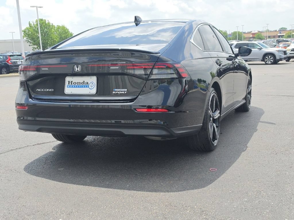 Used 2024 Honda Accord Sport image 9
