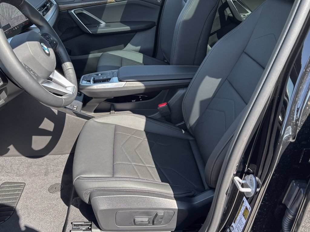 New 2026 BMW X1 xDrive28i w/ Technology Package AWD/4WD image 12