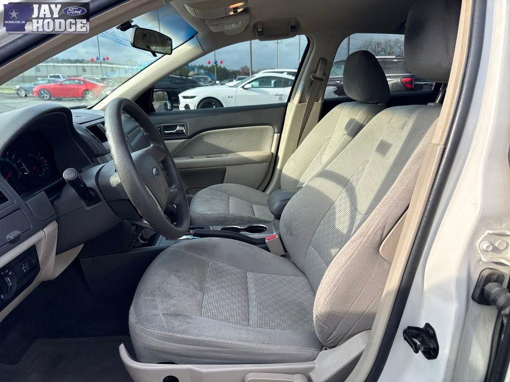 Used 2010 Ford Fusion SE image 9