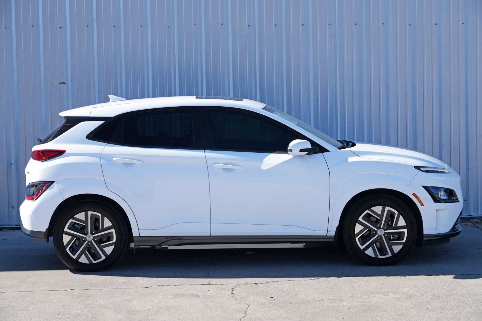 Used 2022 Hyundai Kona SEL w/ Convenience Package image 50
